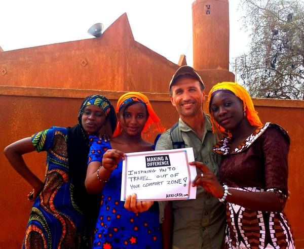 Beautiful Nigierens helping me promote my message